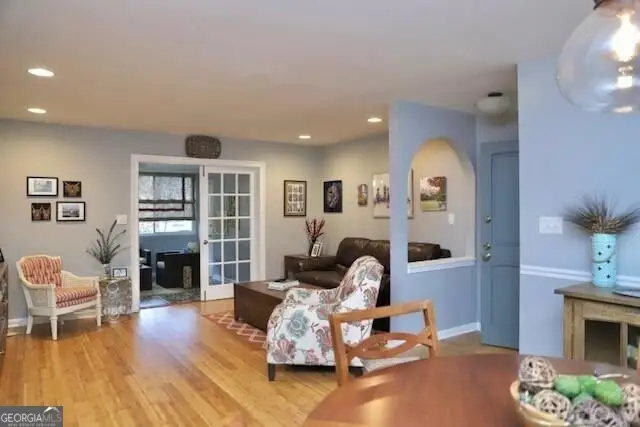 28 Glenald Way Nw, Atlanta, GA 30327 - Image #3