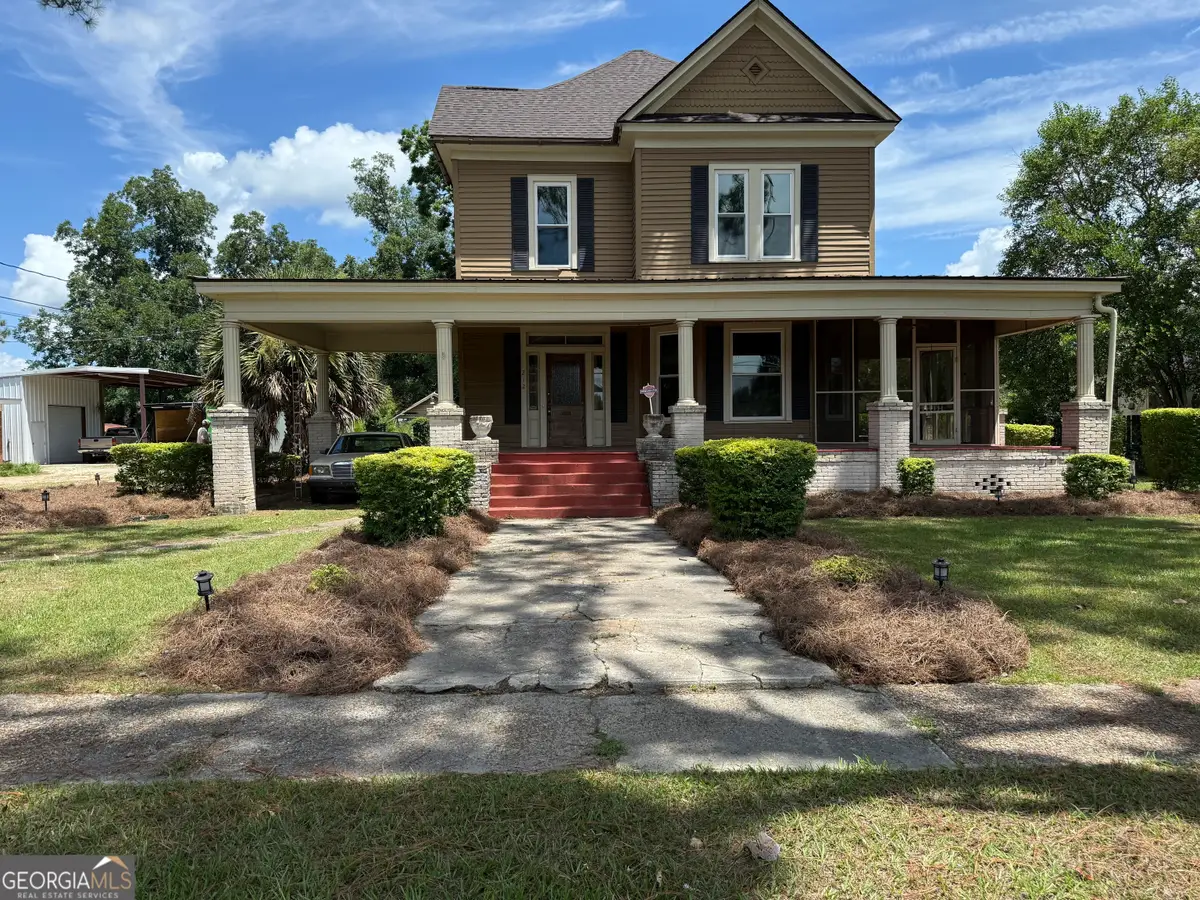 212 Hand Avenue W, Pelham, GA 31779 - Image #1