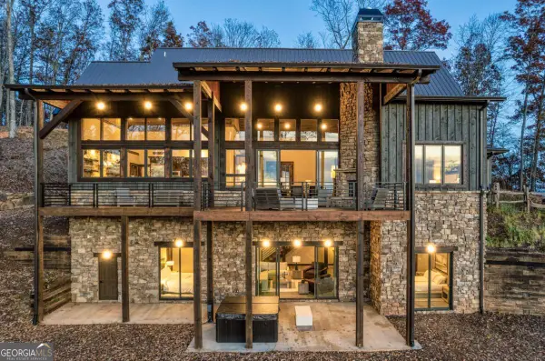 18 Wawayanda Drive, Mineral Bluff, GA 30559