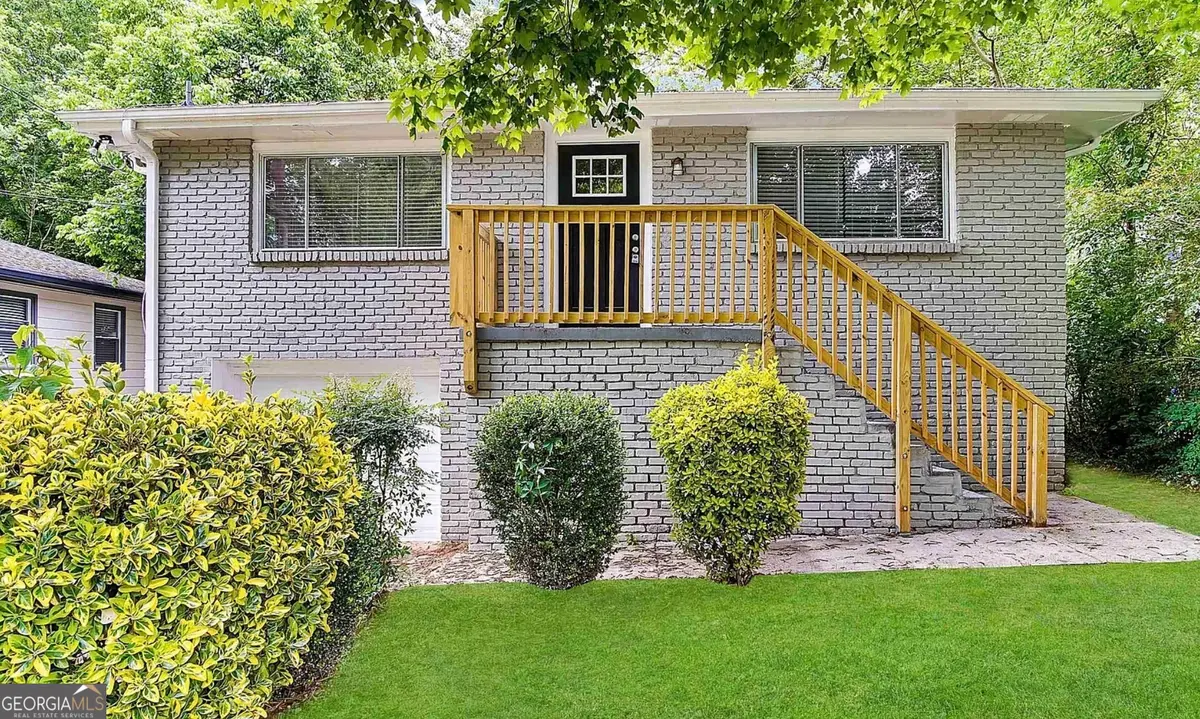 320 Brooks Avenue Sw, Atlanta, GA 30310 - Image #1