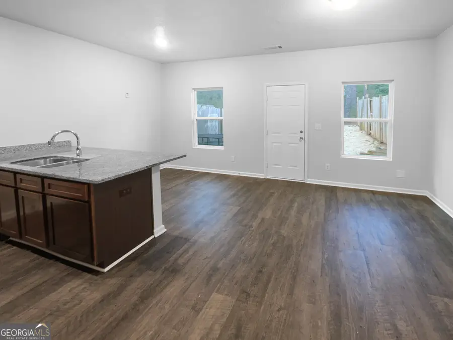 1112 Highwood Lane, East Point, GA 30344 - Image #3