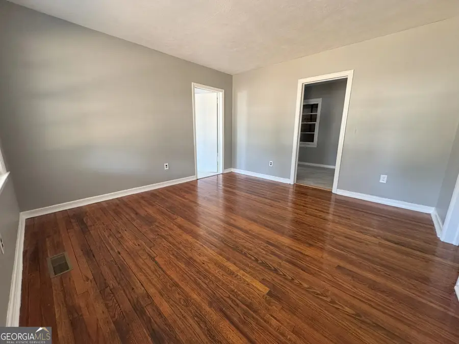 1906 W Whitney Avenue, Albany, GA 31707 - Image #3