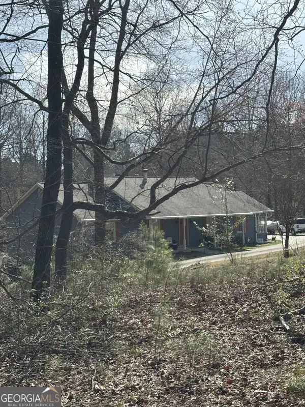 5565 Hog Mountain Road, Flowery Branch, GA 30542