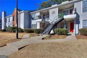 586 Windchase Lane, Stone Mountain, GA 30083 - Image #2