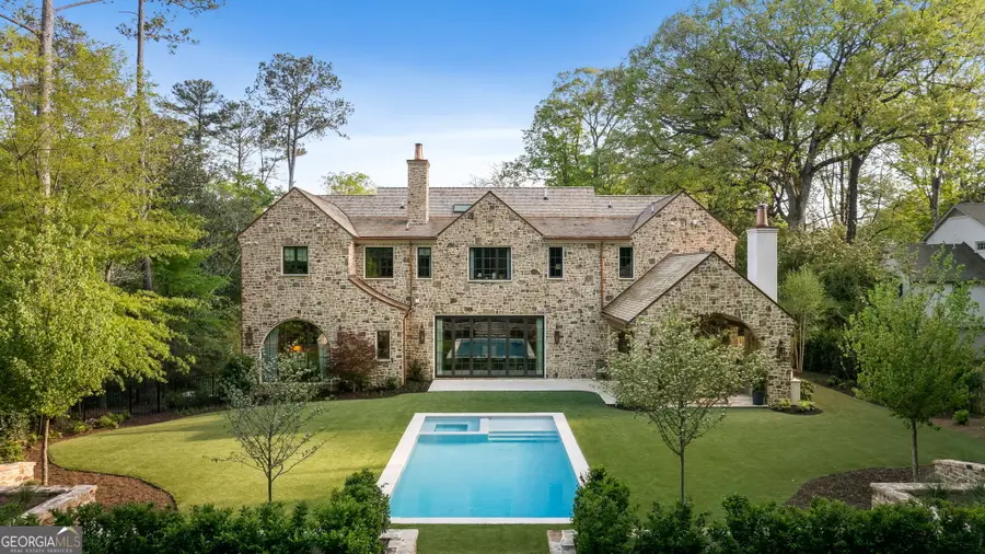 41 Blackland Road Nw, Atlanta, GA 30342 - Image #2