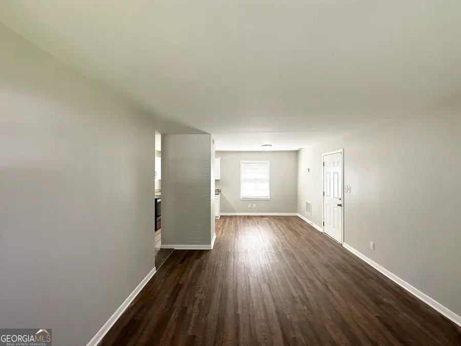 2566 NW Santa Barbara Drive, Atlanta, GA 30318 - Image #2