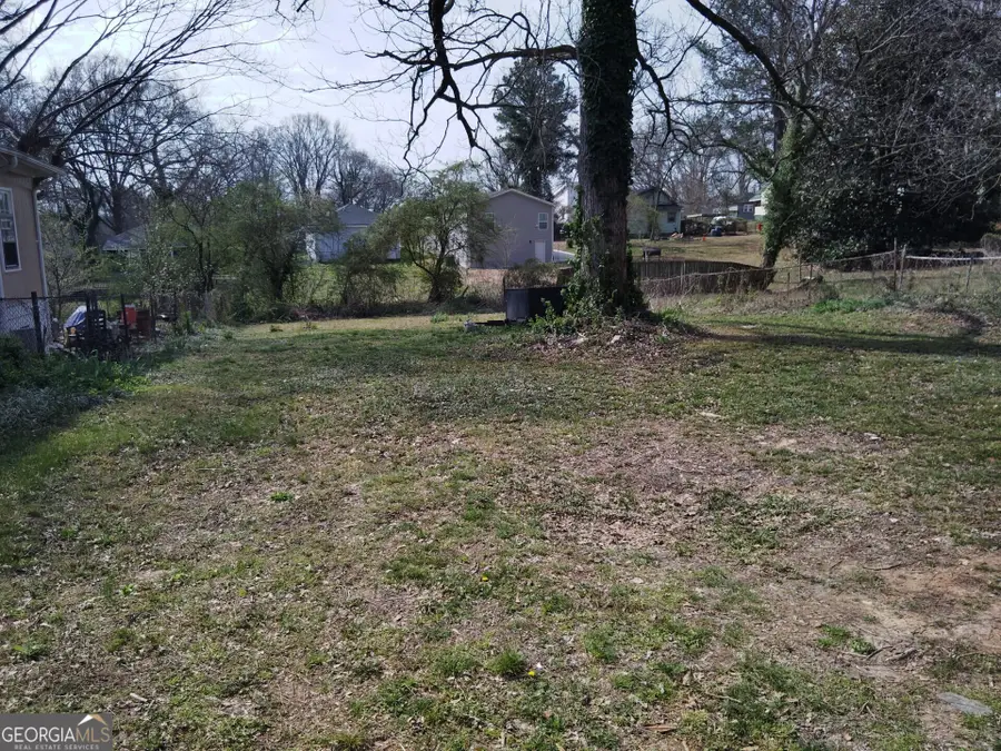 2152 M L King Jr Drive Sw, Atlanta, GA 30310 - Image #3