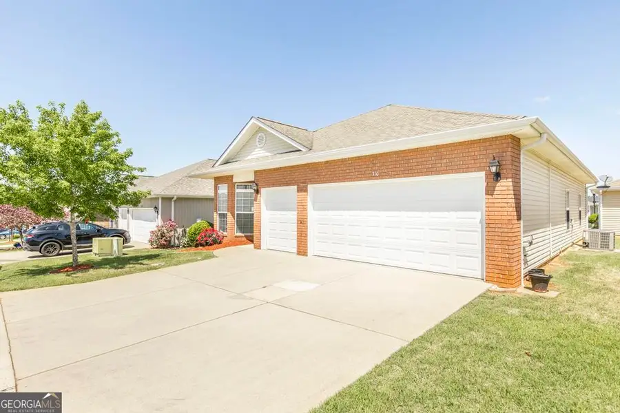 310 Pebble Beach Drive, Perry, GA 31069 - Image #2