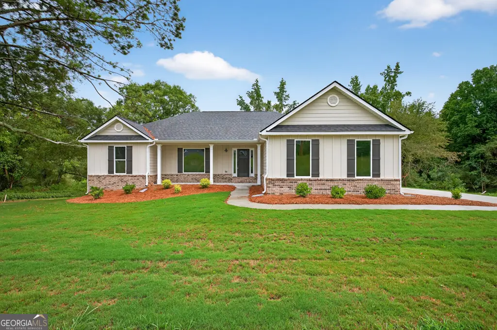 328 Advent Drive, Winder, GA 30680 - Image #1