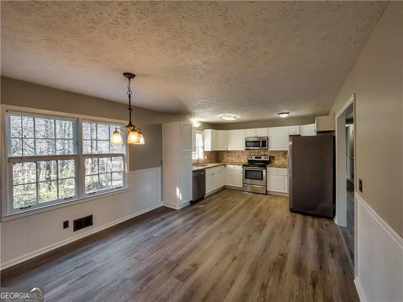 11511 Highway 92, Woodstock, GA 30188 - Image #3