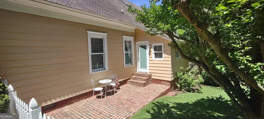 2897 Macaw Street Nw, Atlanta, GA 30318 - Image #3