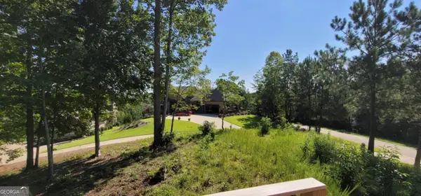 915 N Edgewater Trail, Toccoa, GA 30577