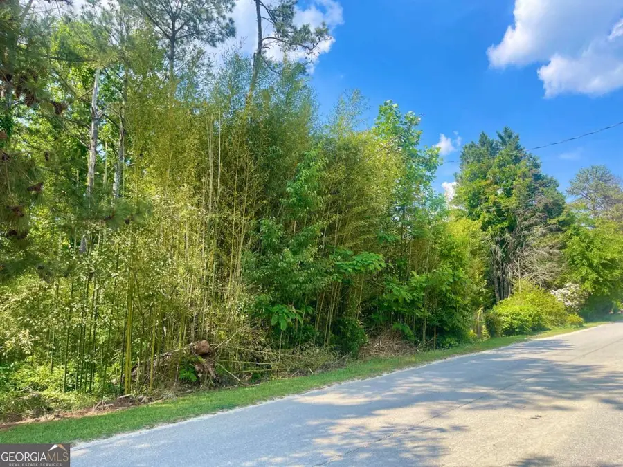 6236 Malibu Ridge, Flowery Branch, GA 30542 - Image #2