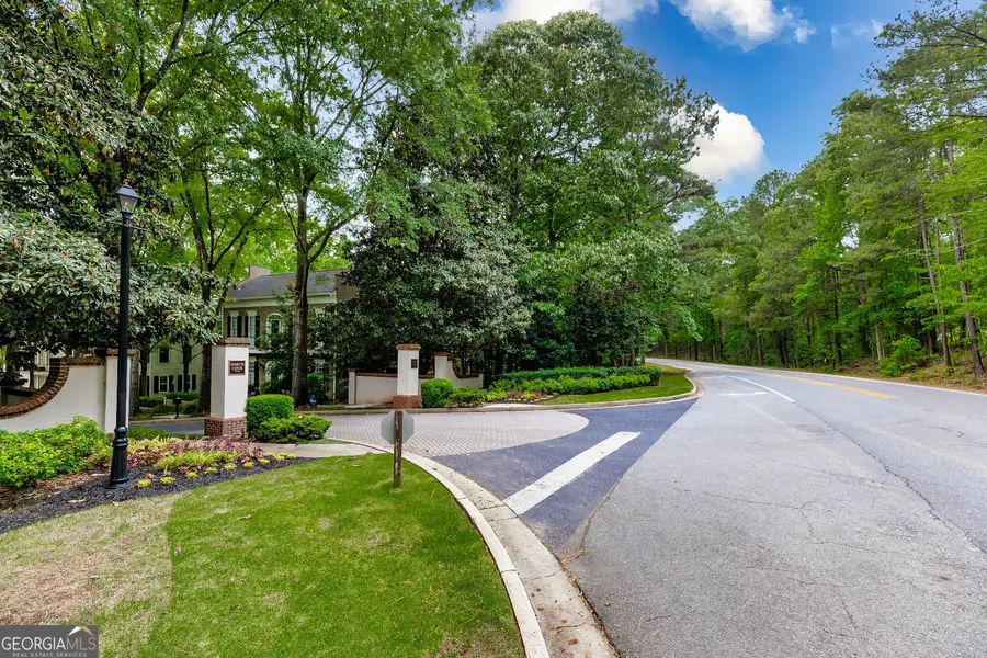 221 N Cove Drive, Peachtree City, GA 30269 - Image #3