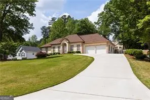 427 Picketts Lake Drive, Acworth, GA 30101 - Image #3