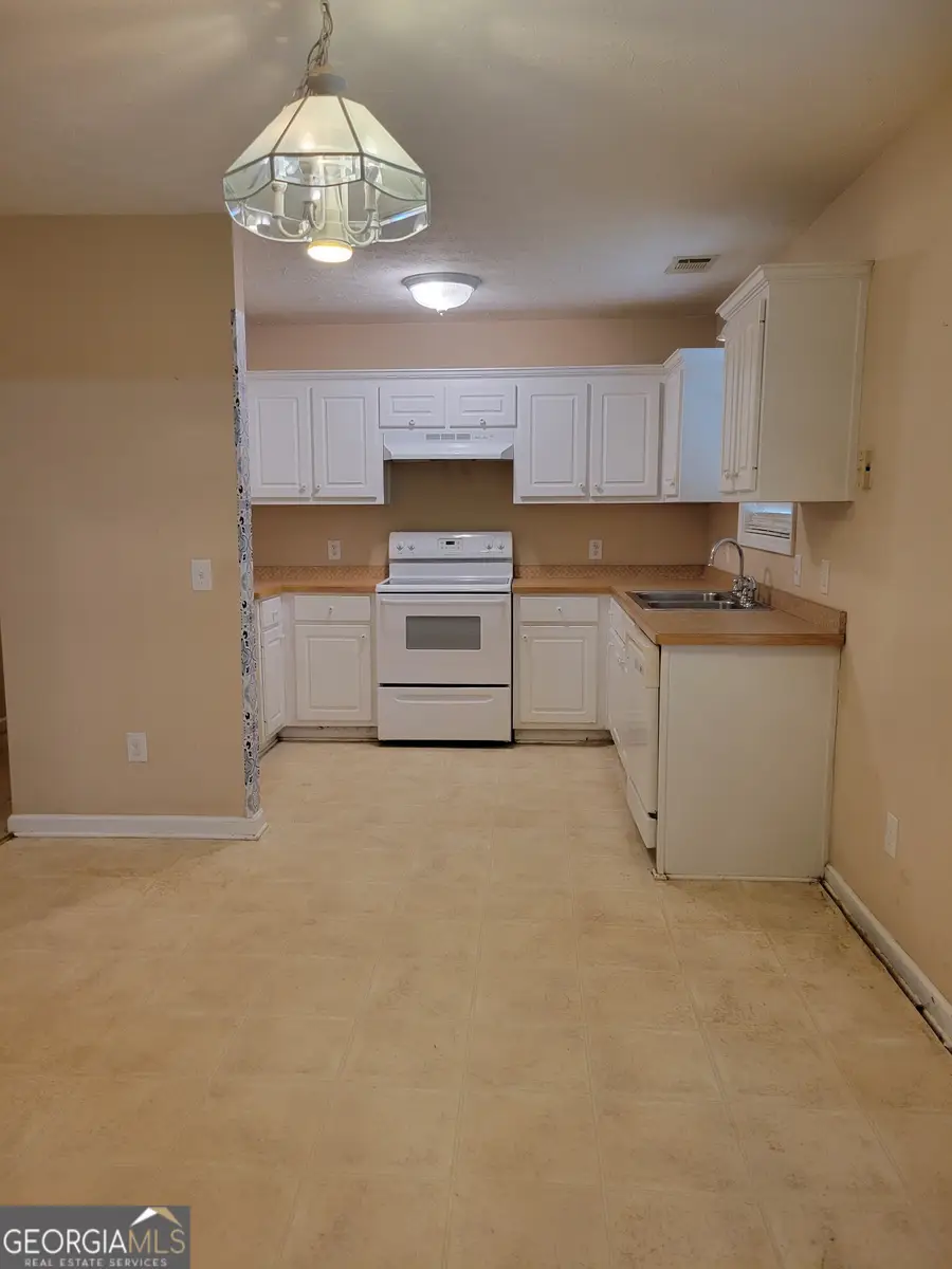 15 Twin Lakes Road, Winder, GA 30680 - Image #3