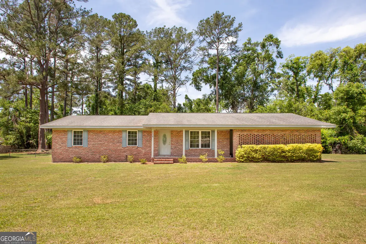 1114 Laurel Street, Blackshear, GA 31516 - Image #1
