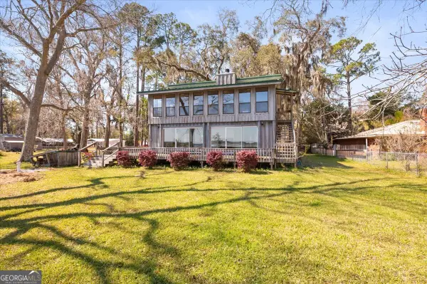 863 Hickory Bluff Road, Waverly, GA 31565