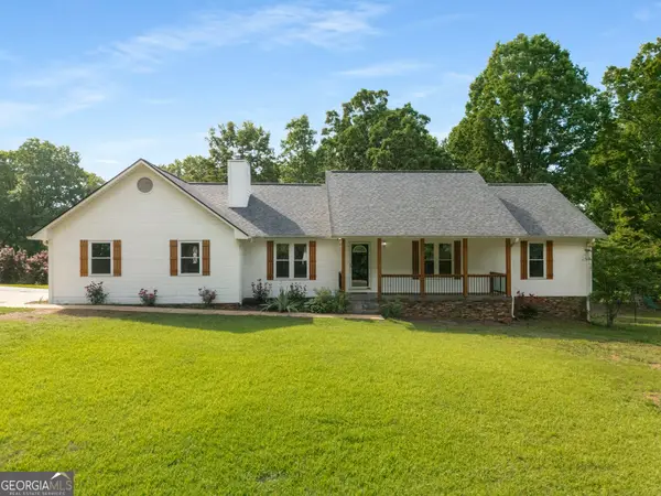4419 Hidden Oaks Drive, Flowery Branch, GA 30542