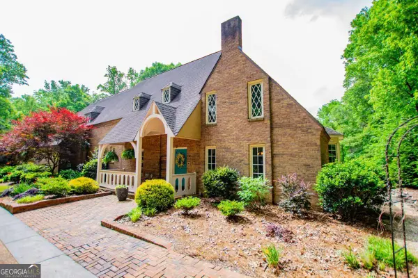 98 Sweetbriar Lane, Carrollton, GA 30117