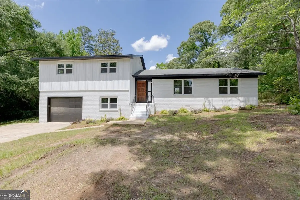 216 Randall Drive, Warner Robins, GA 31088 - Image #1