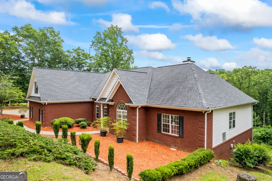 387 Lauren Marie Drive, Braselton, GA 30517 - Image #2