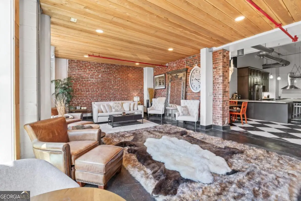 87 Peachtree Street Sw #209, Atlanta, GA 30303 - Image #1