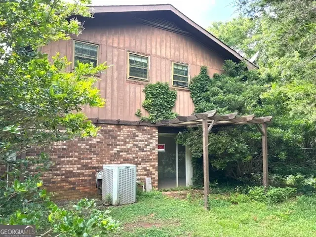 8832 Twin Oaks Drive, Jonesboro, GA 30236 - Image #3