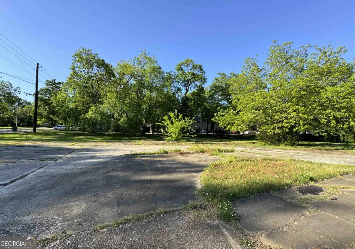 751 W Montgomery Street, Milledgeville, GA 31061 - Image #1