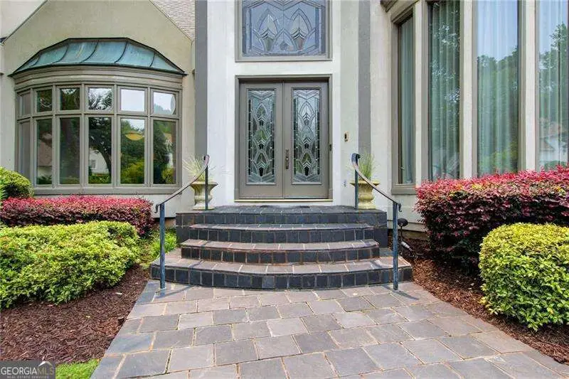 115 Cross Roads Court, Atlanta, GA 30327 - Image #2