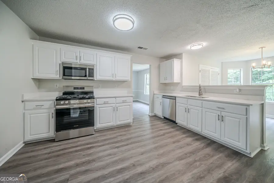 621 Lakewater View Drive, Stone Mountain, GA 30087 - Image #2