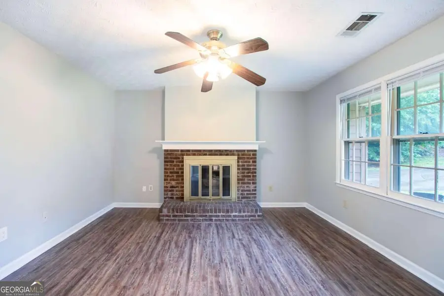 604 Hamlet Court Se, Conyers, GA 30094 - Image #3