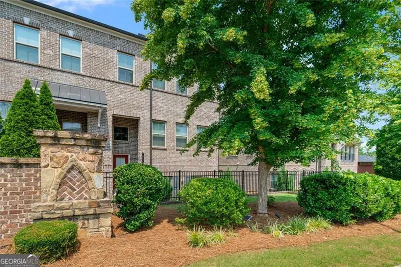 1463 Edgebrook Court #14, North Druid Hills, GA 30329 - Image #3