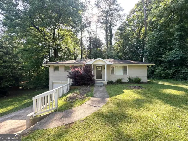 570 Kenridge Circle, Stone Mountain, GA 30083