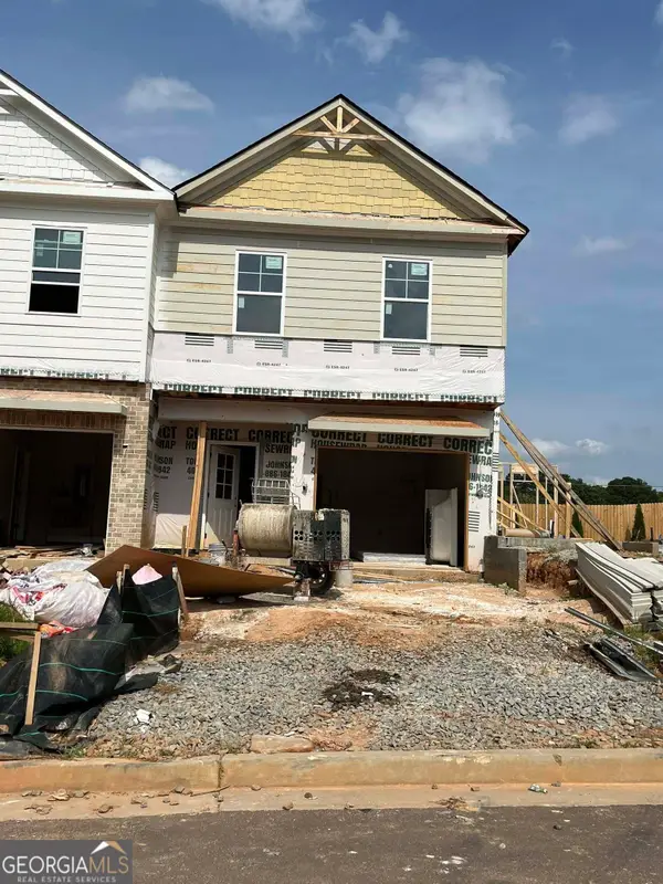 49 Creekside Commons Drive, Hoschton, GA 30548