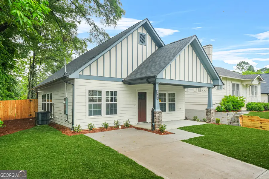 623 Hamilton E Holmes Drive Nw, Atlanta, GA 30318 - Image #2