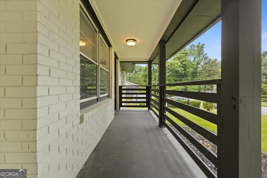 1553 Mccallie Boulevard Nw, Atlanta, GA 30318 - Image #2