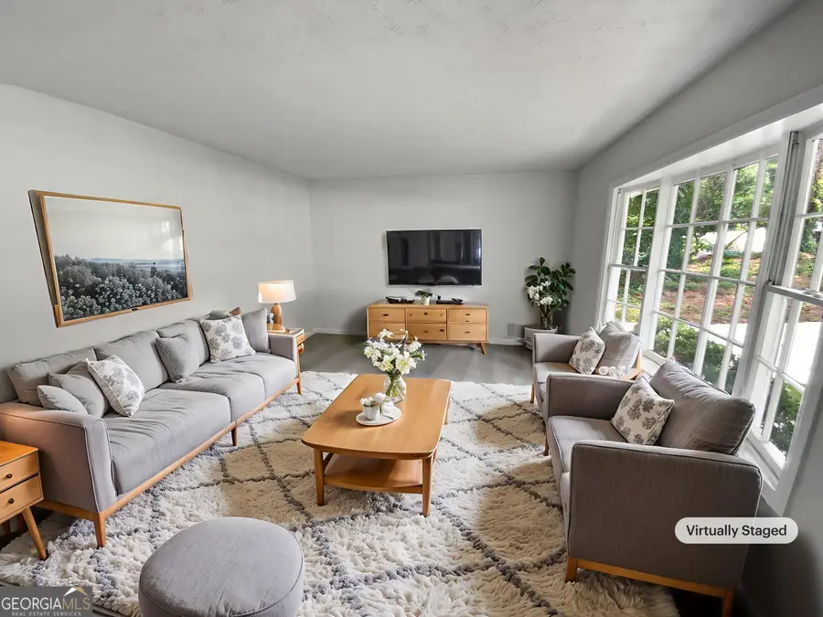 540 Stockwood Drive, Woodstock, GA 30188 - Image #2