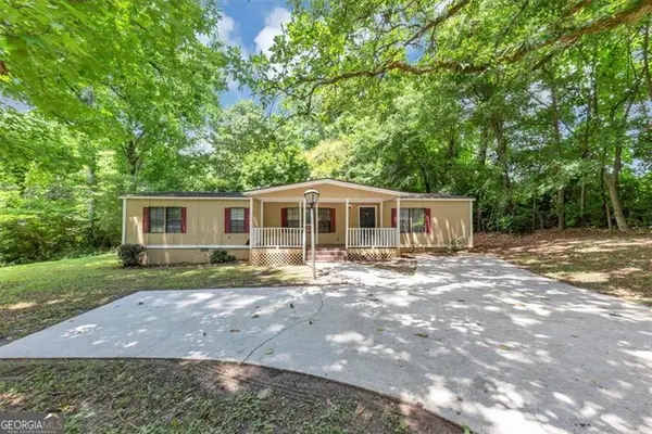 2017 S Deshon Road, Lithonia, GA 30058