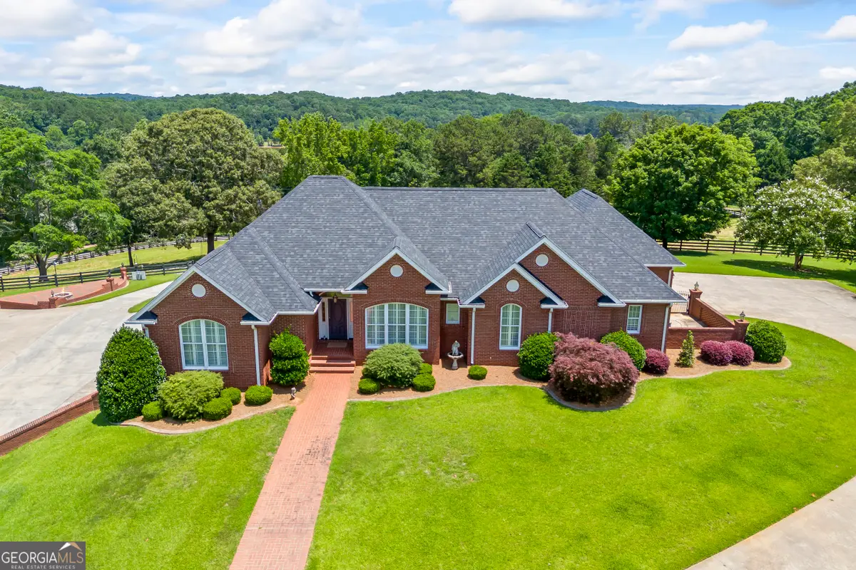 152 Lace Field Lane, Lavonia, GA 30553 - Image #1