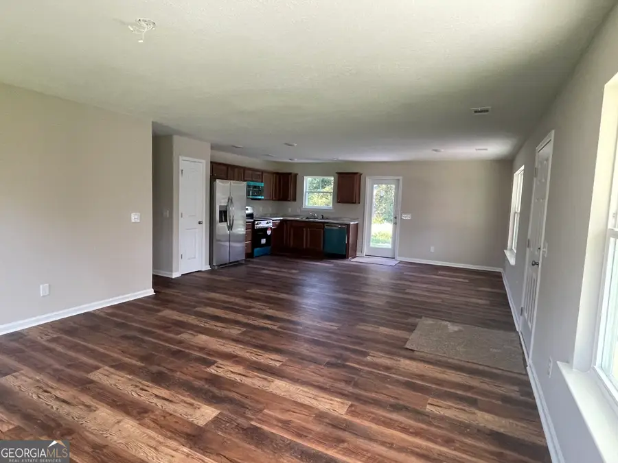 302 N Church Street, Glennville, GA 30427 - Image #2