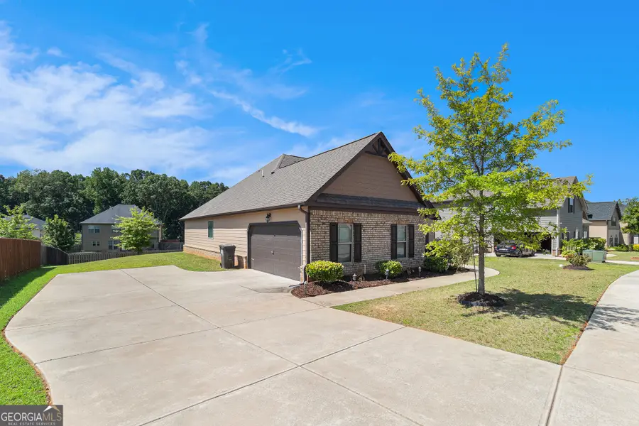 90 Streamside Drive, Covington, GA 30016 - Image #2