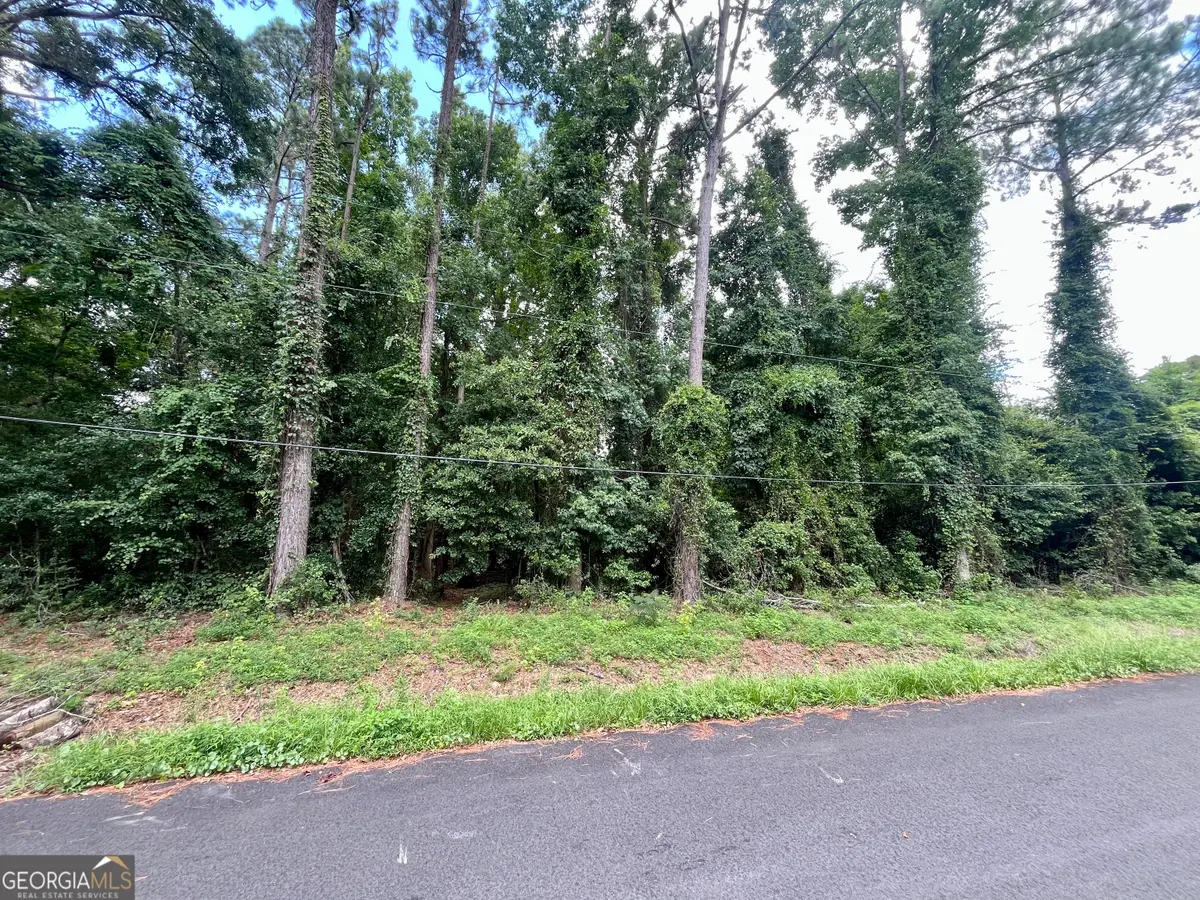 109 Midway Circle, Brunswick, GA 31523 - Image #1