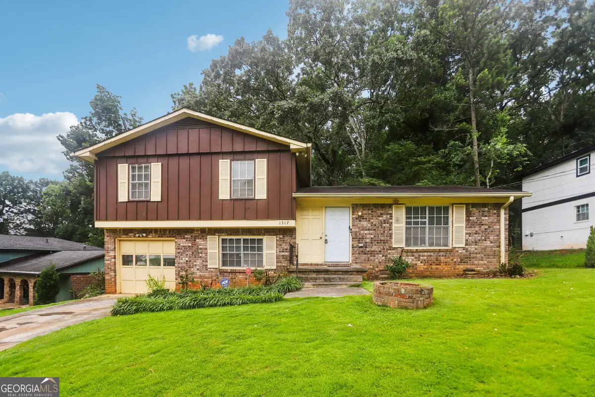 1517 Indian Forest Trail, Stone Mountain, GA 30083 - Image #1