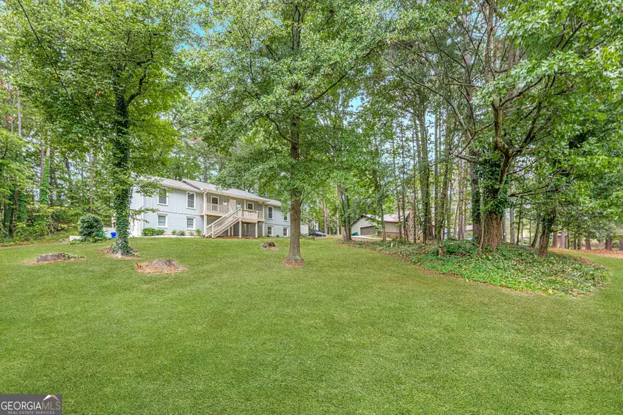 537 Raven Springs Trail, Stone Mountain, GA 30087 - Image #3