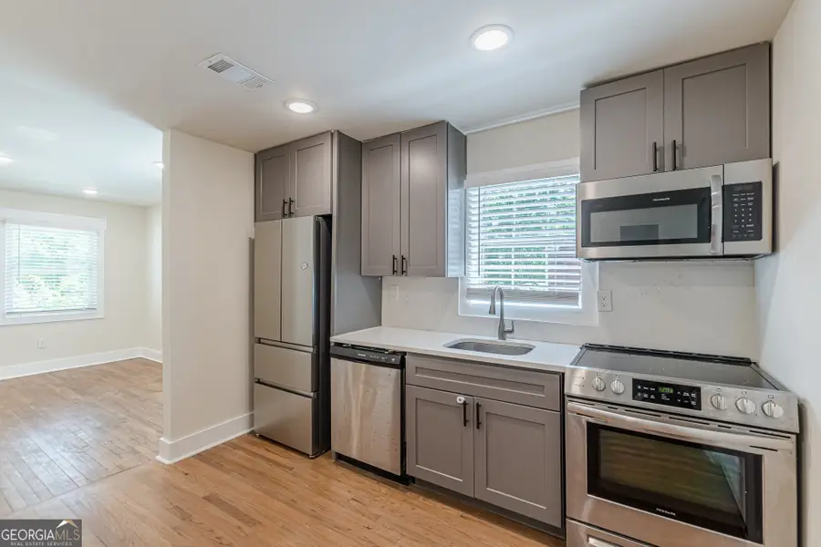 1739 Cahoon Street Sw, Atlanta, GA 30310 - Image #3