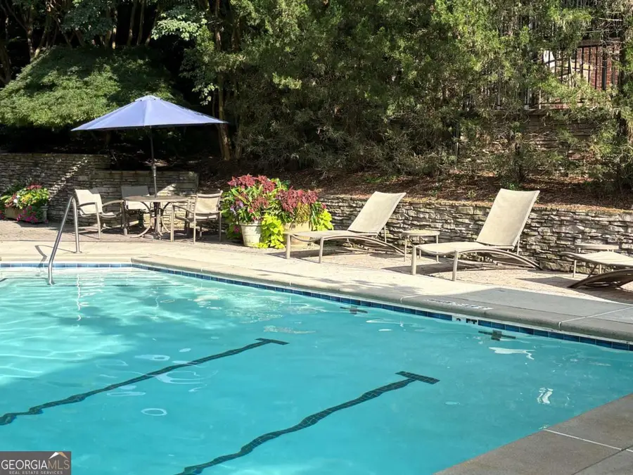 1201 River Green Drive Nw, Atlanta, GA 30327 - Image #3