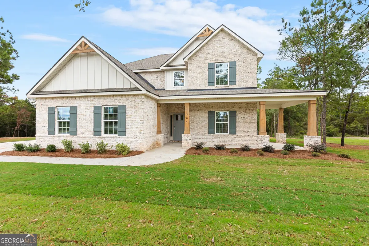 304 Air View Drive, Warner Robins, GA 31093 - Image #1