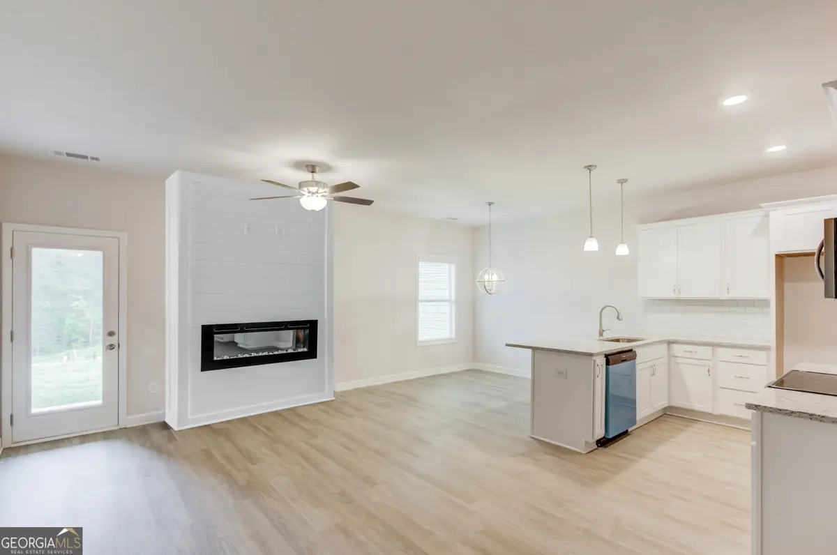 6381 Pine Station Drive, Lula, GA 30554 - Image #1