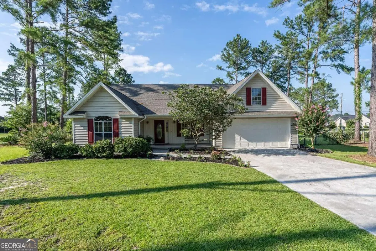 371 Summertree Road, Douglas, GA 31535 - Image #1